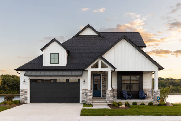 Best Asphalt Shingles Roofing  in Waynesboro, VA